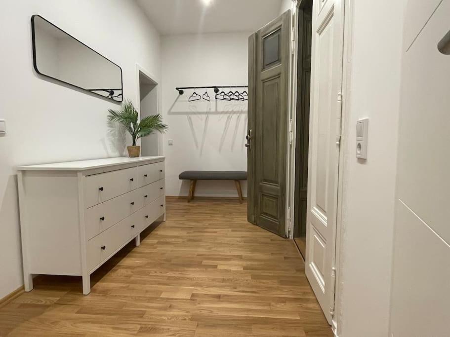 #Attraktive Altbauwohnung Im Leipziger Zentrum 1 Og Links Exterior foto